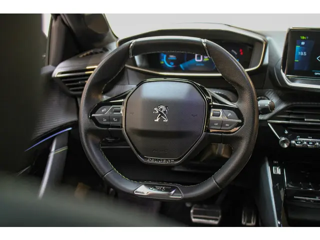 Peugeot e-208 EV GT Pack 50 kWh | PANO | 2022 Elektrisch 22