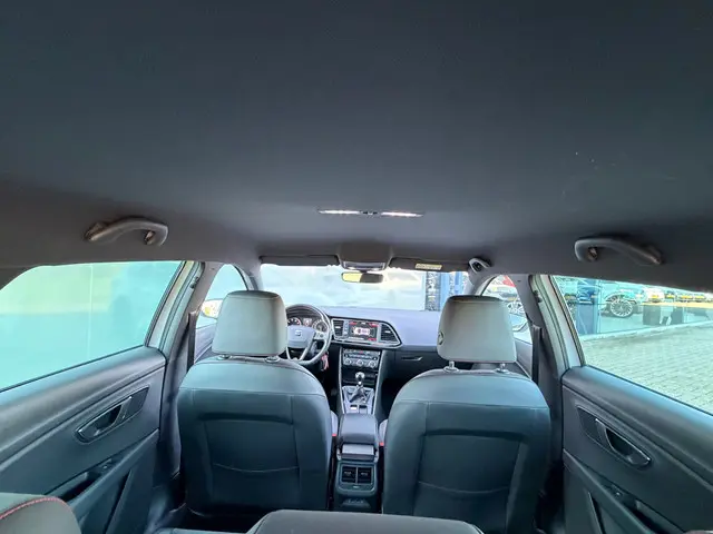 SEAT Leon ST 1.5 TSI FR 150PK Camera Led 2020 Benzine 12