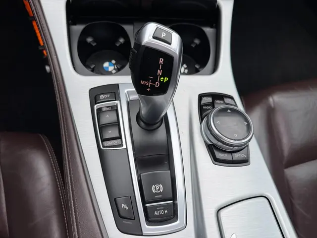 BMW 5 Serie 528i Luxury Edition AUTOMAAT!! 2015 Benzine 15