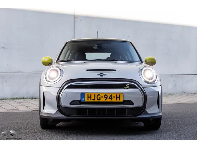 MINI Electric Mini MINI Electric 33 kWh 2022 Elektrisch 6