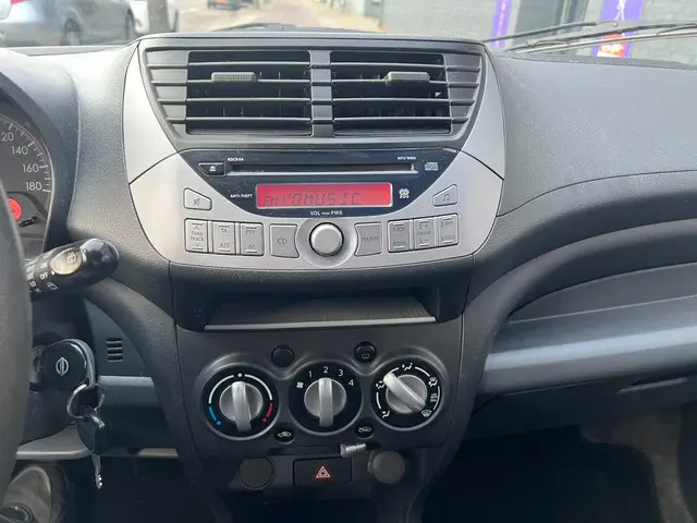 Nissan Pixo 1.0 Acenta 5 deurs 2013 Benzine 10