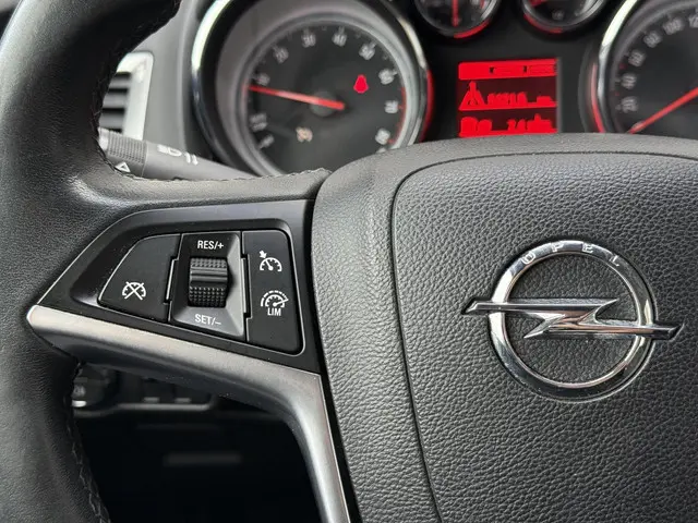 Opel Astra Sports Tourer 1.4 Turbo Sport + 2015 Benzine 22