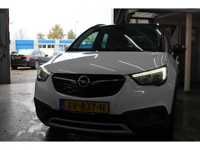 Opel Crossland X 1.2 Turbo 120 Jaar Edition 2019 Benzine 19