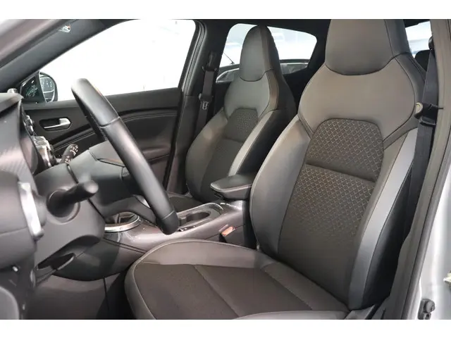 Nissan Juke 1.0 DIG-T N-Design 2023 Benzine 8