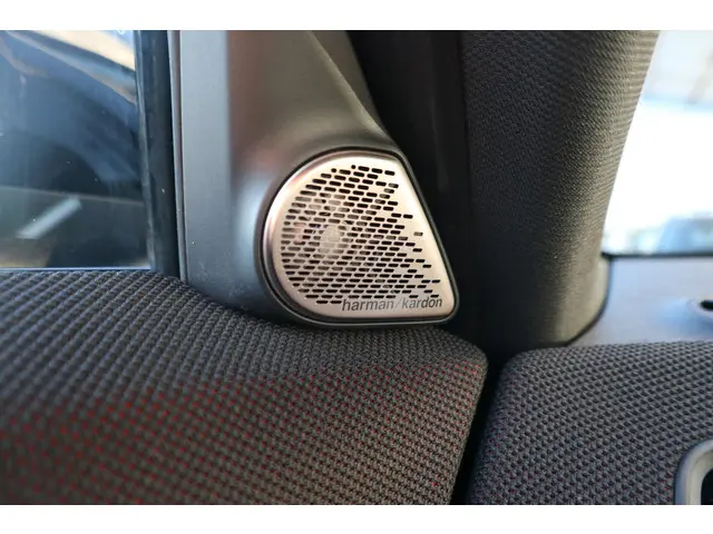 MINI Countryman ALL4 John Cooper Works 2024 Benzine 10