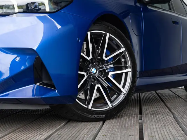 BMW M5 Sedan 2024 Hybride Benzine 15