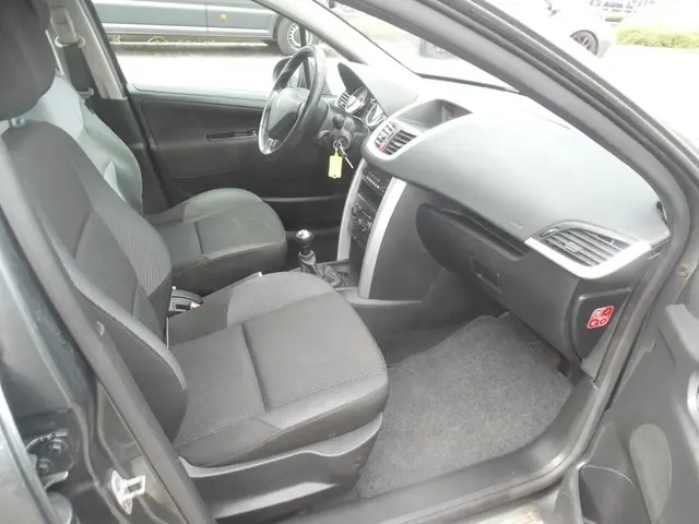Peugeot 207 SW apk 7.25 airco 1.6 VTi Active 2012 Benzine 14