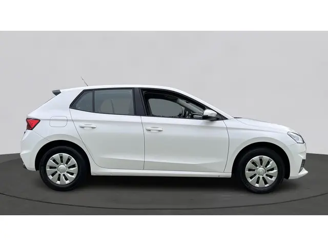 Škoda Fabia 1.0 TSI Active 2024 Benzine 4