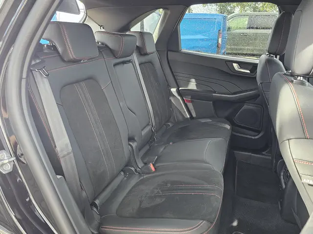Ford Kuga 2.5 PHEV ST-Line X 2024 Hybride Benzine 10