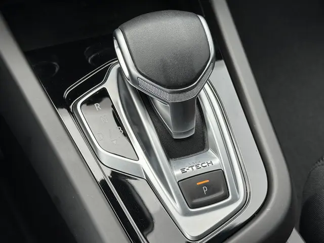 Renault Arkana 1.6 E-Tech Hybrid R.S. Line 2022 Benzine 38