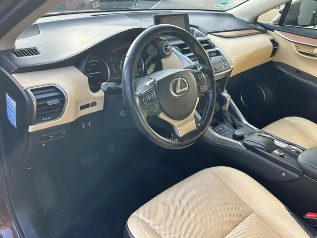 Lexus NX 300h AWD Luxury Line 2016 Hybride Benzine 6