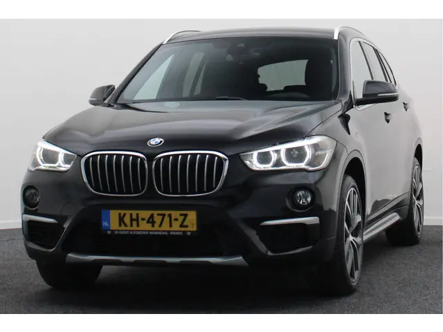 BMW X1 sDrive18i Centennial High Executive 2016 Benzine 22