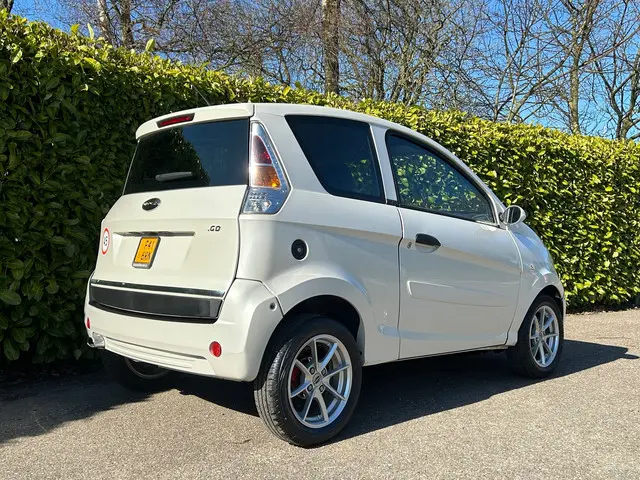 Microcar M.go Brommobiel S Automaat | Leder | 2013 Diesel 27