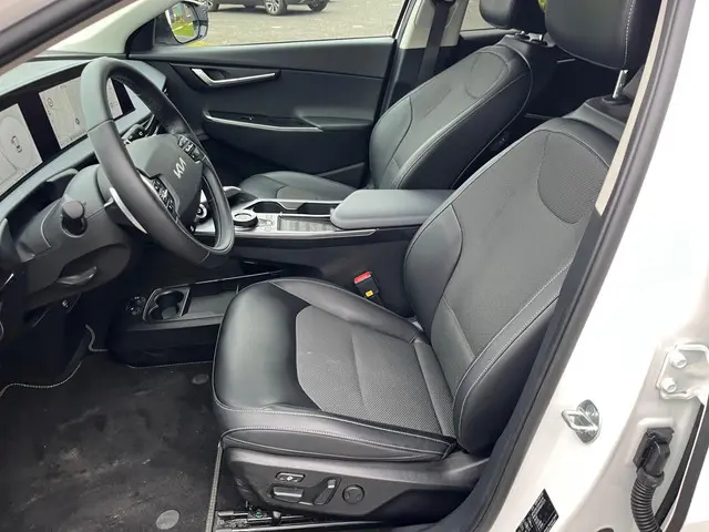 Kia EV6 Plus 77.4 kWh, BTW, Trekhaak, Led 2022 Elektrisch 16