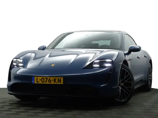 Porsche Taycan Performance 84 kWh- 2021 Elektrisch 22