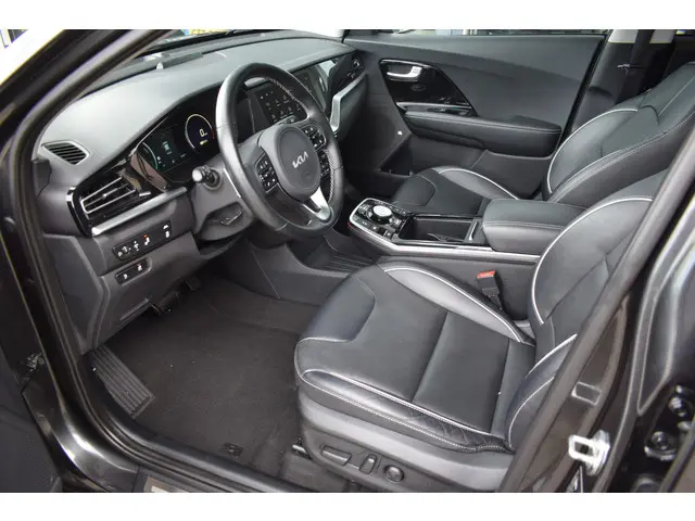 Kia e-Niro ExecutiveLine 64 kWh 3-Fase 2022 Elektrisch 4