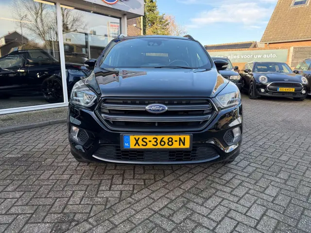 Ford Kuga 1.5 EcoBoost Vignale 2018 Benzine 3