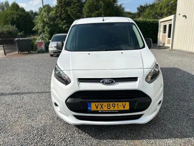 Ford Transit Connect 3