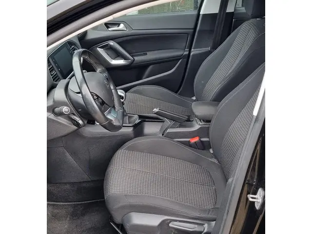 Peugeot 308 1.2 PureTech Blue Lease 2019 Benzine 7