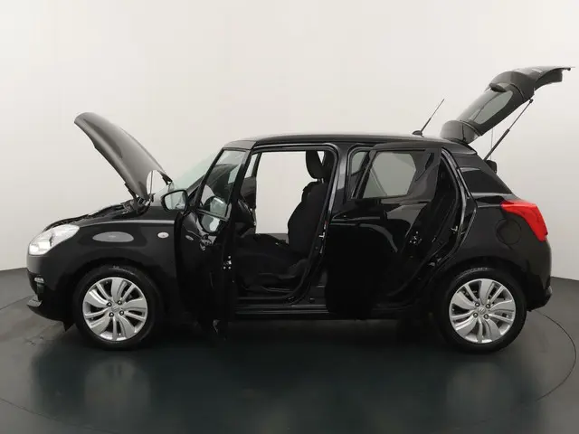Suzuki Swift 1.2 Select Smart Hybrid 2020 Benzine 18