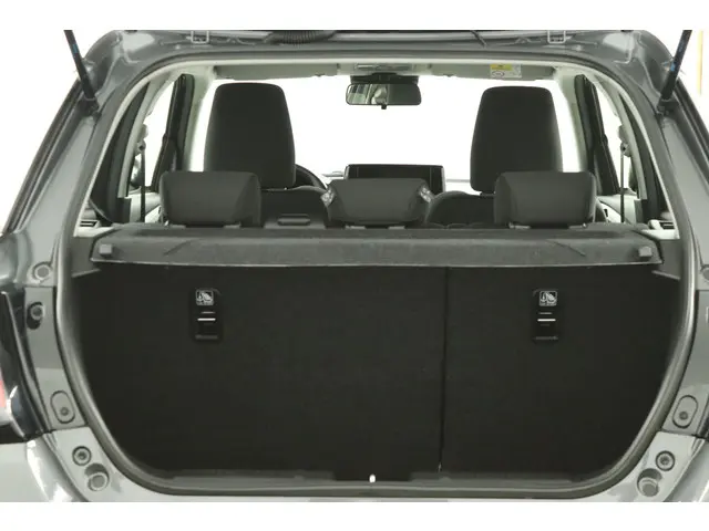 Suzuki Swift 1.2 Comfort Smart Hybrid 2025 Benzine 23