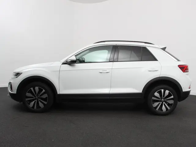 Volkswagen T-Roc 1.0 TSI 110pk Move 2023 Benzine 8