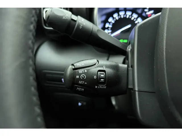 Citroën C3 Aircross 1.2 PureTech Shine 2021 Benzine 27