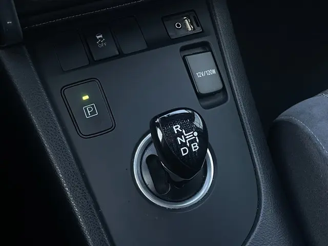 Toyota Auris 1.8 Hybrid Dynamic Go 2017 Hybride Benzine 14