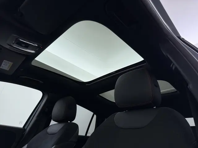 Mercedes-Benz EQA 250 AMG Line 67 kWh 2022 Elektrisch 22