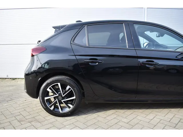 Opel Corsa 1.2 GS 2025 Benzine 12