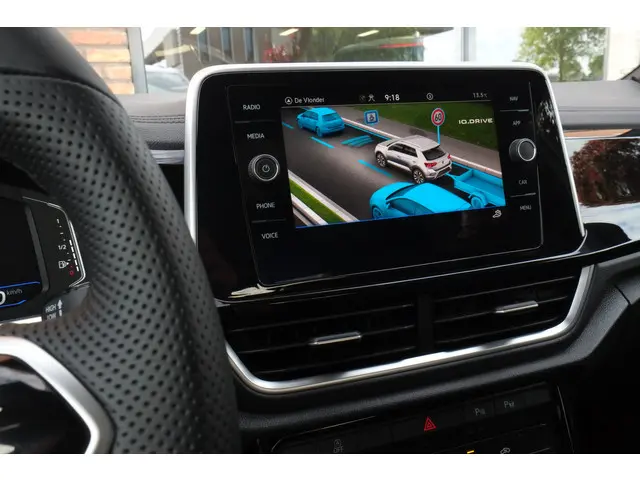 Volkswagen T-Roc 1.0 TSI R-Line 2023 Benzine 14