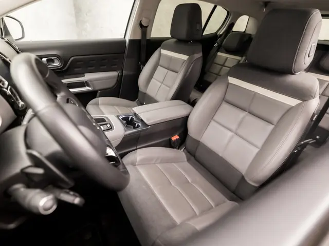 Citroën C5 Aircross 1.6 PureTech Sport 2019 Benzine 15
