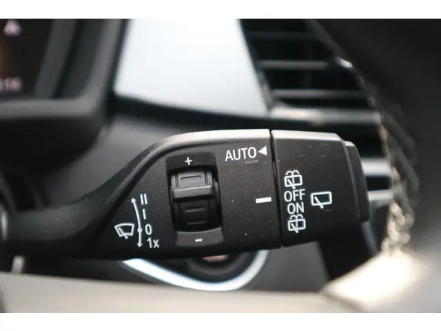 BMW X1 sDrive18i High Executive 2019 Benzine 18