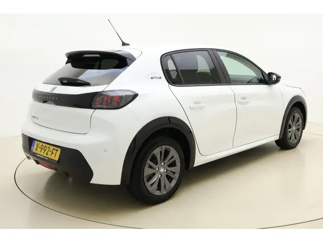 Peugeot e-208 EV E-Style 50 kWh 2023 Elektrisch 2
