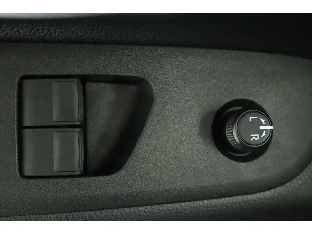 Toyota Aygo X 1.0 VVT-i MT Pulse 2024 Benzine 28