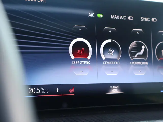 BMW 3 Serie Touring 320e 2024 Hybride Benzine 32