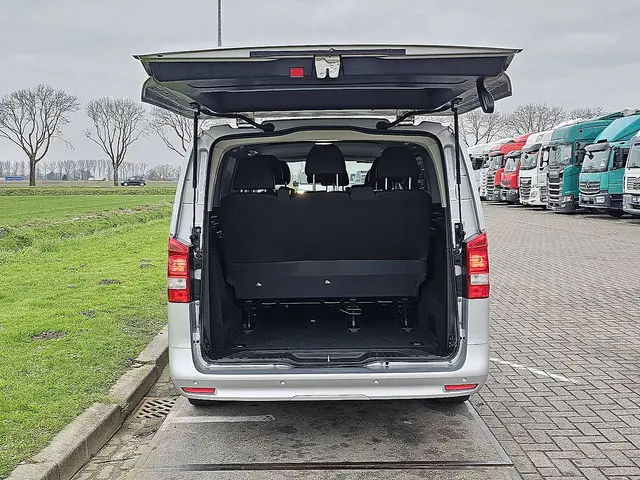 Mercedes-Benz Vito 114 CDI TOURER 2023 Diesel 16