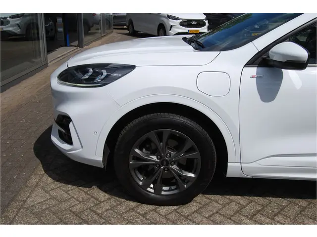 Ford Kuga 2.5 PHEV ST-Line X 225PK 2022 Hybride Benzine 8