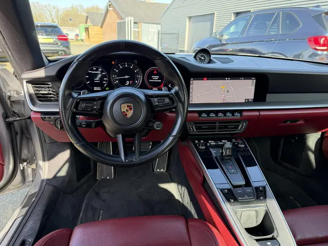 Porsche 911 Cabrio 3.0 Carrera S 2019 Benzine 28