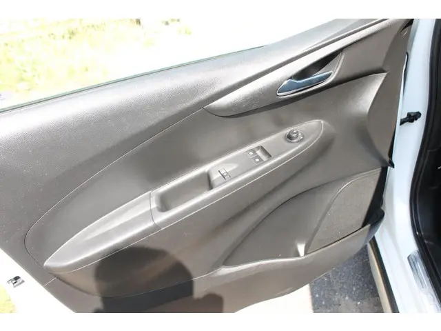 Opel KARL 1.0 Rocks Online Edition 2018 Benzine 14