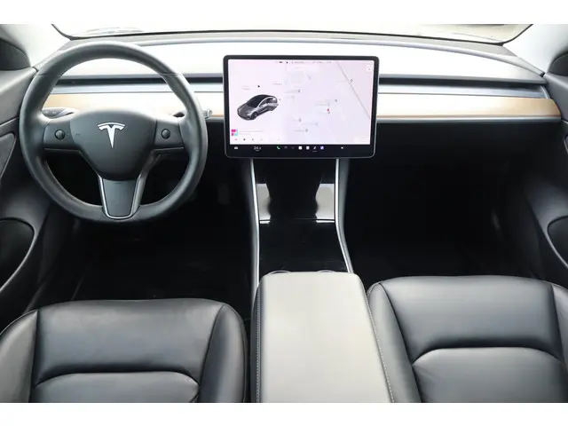 Tesla Model 3 Standard RWD Plus 60 kWh 2020 Elektrisch 2