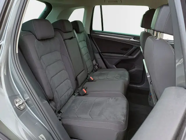 Volkswagen Tiguan 1.4 TSI ACT R-Line 2018 Benzine 38