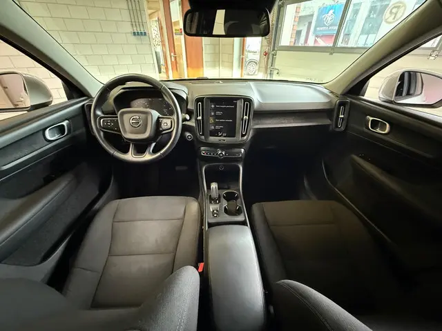 Volvo XC40 1.5 T2 Momentum Automaat 2021 Benzine 26