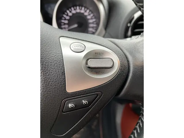 Nissan Juke 1.6 N-Connecta 2019 Benzine 17