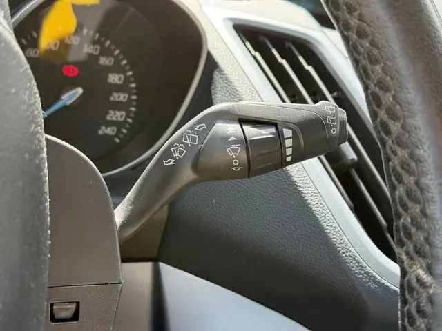 Ford C-MAX 1.0 Lease Trend 2013 Benzine 17