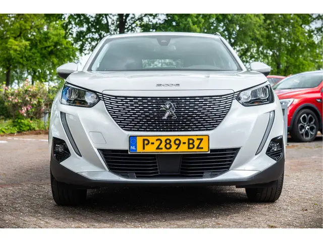 Peugeot e-2008 3