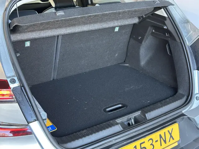 Renault Captur 1.3 TCe 140 Intens 2021 Benzine 9