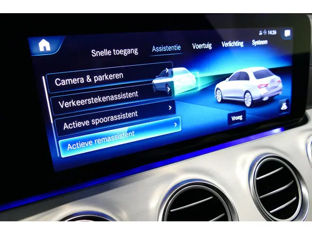 Mercedes-Benz E-Klasse 200 AMG Line 2020 Benzine 36