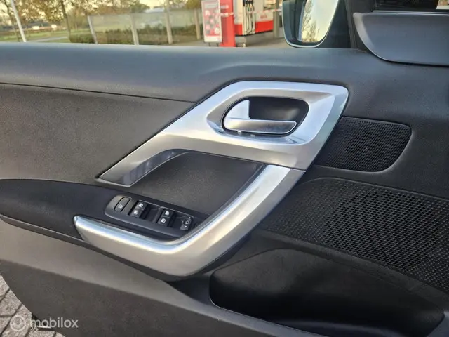 Peugeot 2008 1.2 PureTech GT-Line 2019 Benzine 21