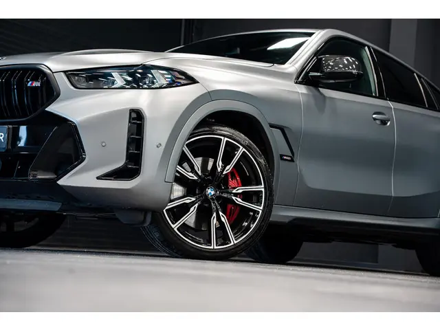 BMW X6 M60i xDrive 2023 Benzine 10